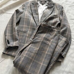 H&M Men's Suit - Black and Gray Plaid